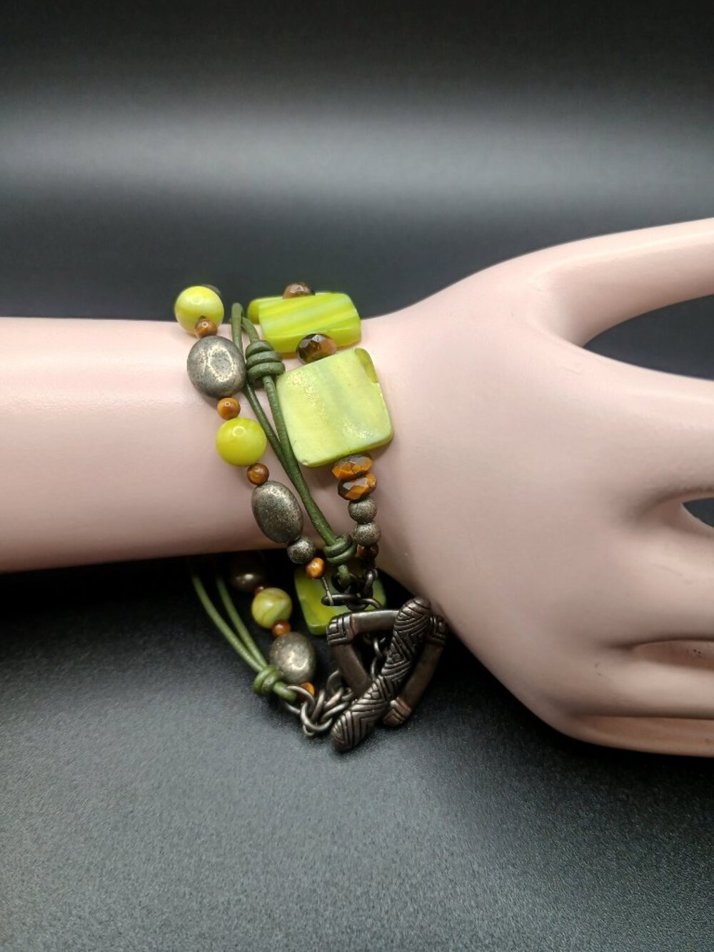 Retired Silpada Bracelet Sterling Green Mother Of Pearl B1132